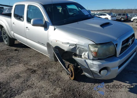 2011 Toyota Tacoma Base V6 z USA, uszkodzony, nr VIN 3TMMU4FN6BM037148